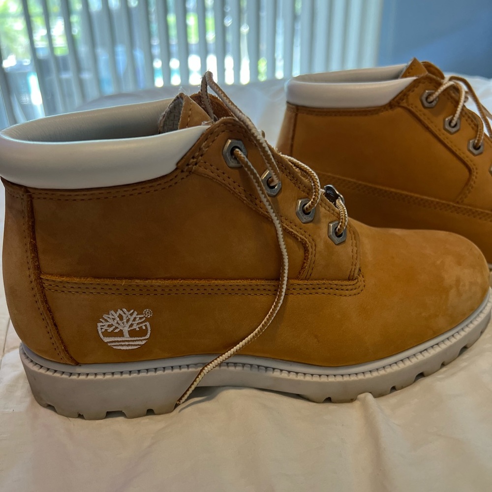Timberland Ankle Boots 7 1/2 size 😍